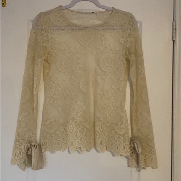 Cream lace blouse - Picture 1 of 3